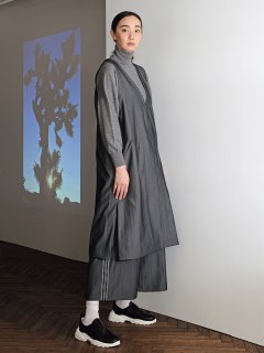 ケイハヤマプリュス(KEI Hayama PLUS)のポリエステルラチネジャンスカ ジャンパースカート・サス付スカート