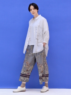 ケイハヤマプリュス(KEI Hayama PLUS)のVert 綿ラミーローン Flowerプリントワイドシルエットシャツ シャツ