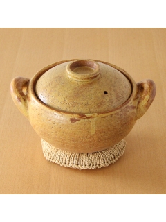 マディ(Madu)の味噌汁鍋 鍋敷き付き 土鍋・鍋小物