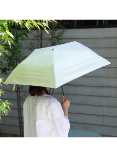 マディ(Madu)の【オンライン限定】　「-0＆」軽量スリム折りたたみ晴雨兼用日傘　アイボリー 傘
