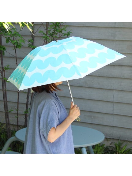 マディ(Madu)の【オンライン限定】　「korko」スティナ柄　折りたたみ晴雨兼用日傘　ブルー 傘