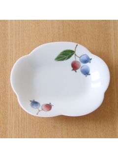 マディ(Madu)のブルーベリー　花形皿　小 プレート・皿