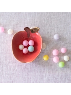マディ(Madu)の赤りんご　小皿 プレート・皿