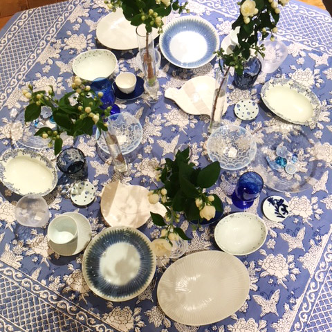 table:Blue&White