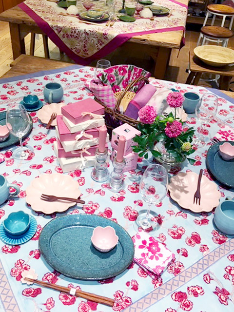 table:Blue×Pink